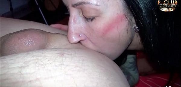MILF leckt dem Jungspund den Arsch und laesst sich ficken - German Mom